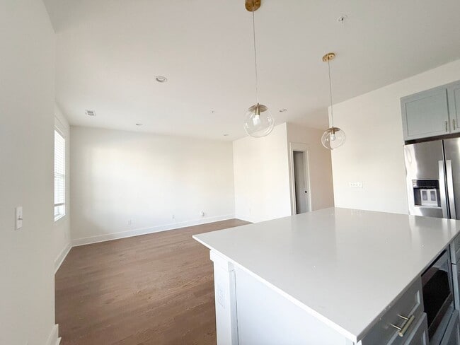 Building Photo - 4-Bedroom HOA Home with Pool Access Near Downtown Cookeville