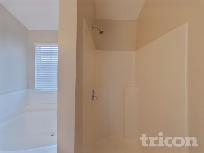 Building Photo - 7192 Tanger Blvd