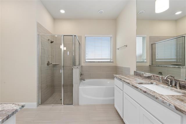 Building Photo - 3618 Clara Dr