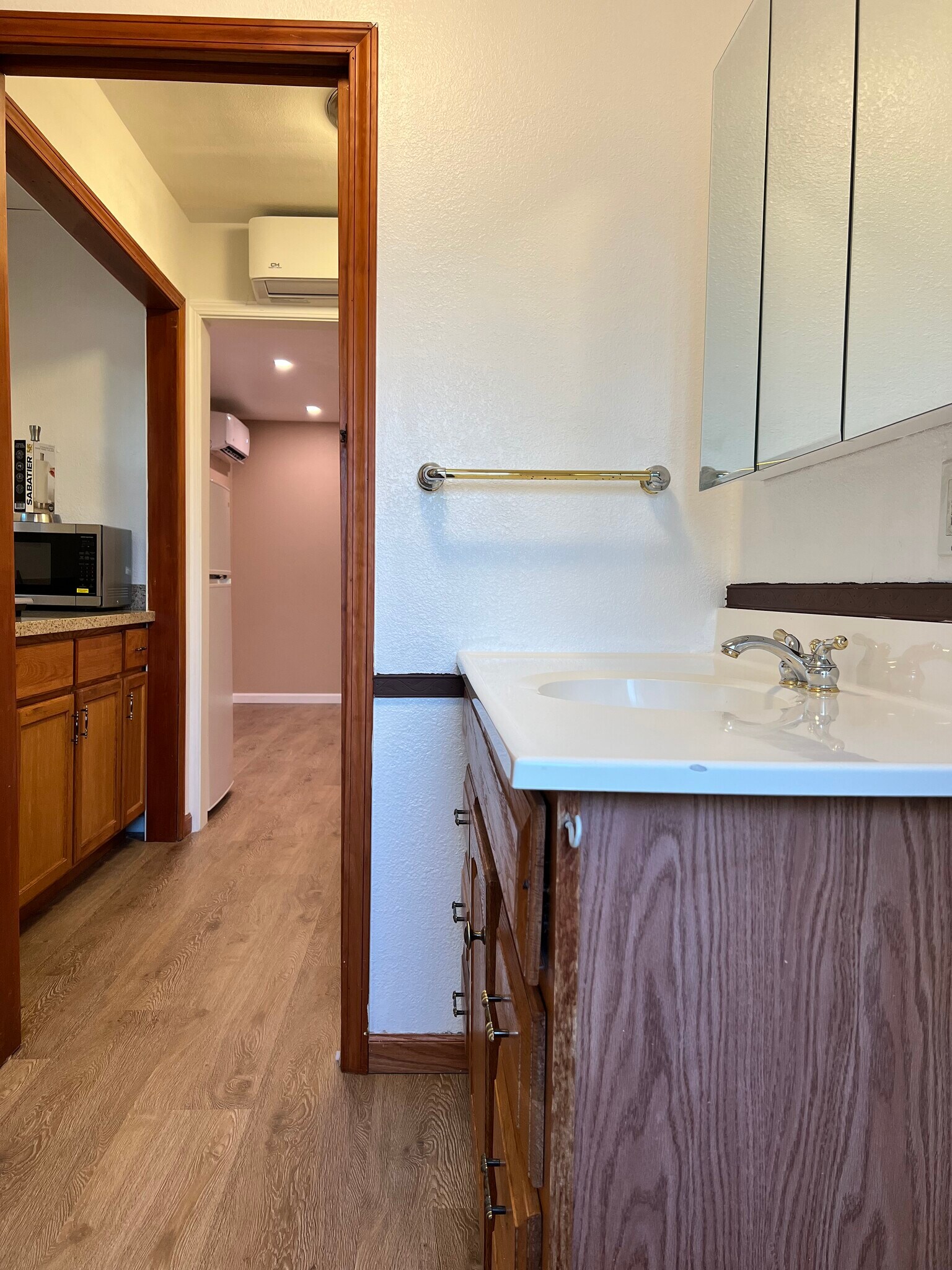 Building Photo - 1871 Peach Pl