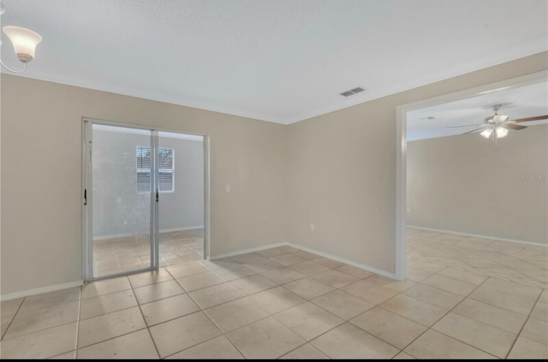 Building Photo - 2614 Quail Run Blvd N
