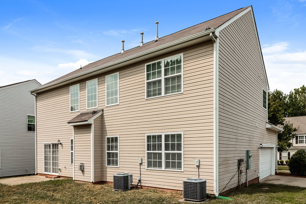 Building Photo - 12201 Palomar Dr