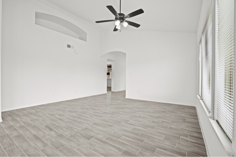 Building Photo - 14372 Nick Drahos Ln