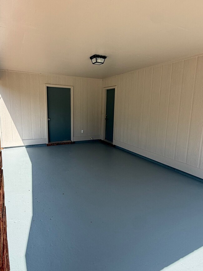 Building Photo - 2647 Campground Rd