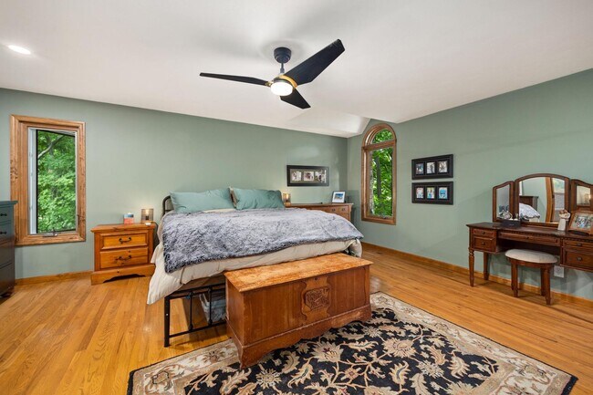 Building Photo - House in Washington IL, 4 bedrooms / 3.5 baths and 3 car attached garage