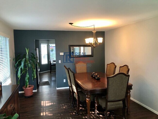 Building Photo - 1106 Highland Park Dr