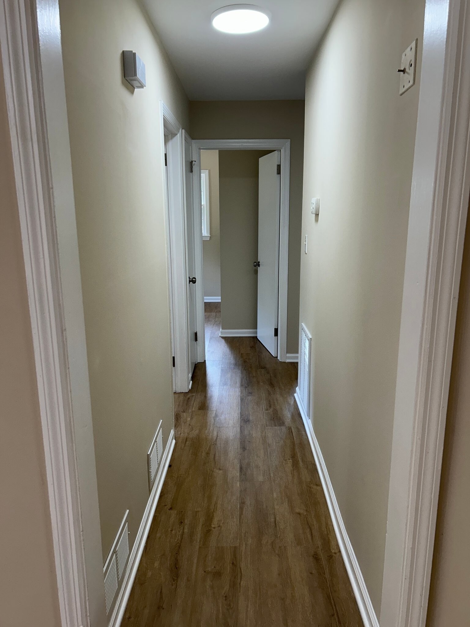 Building Photo - 665 S Wildwood Dr