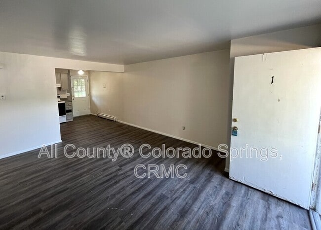 Building Photo - 329 Bonnie Ct