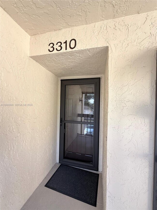 Building Photo - 3310 Perimeter Dr