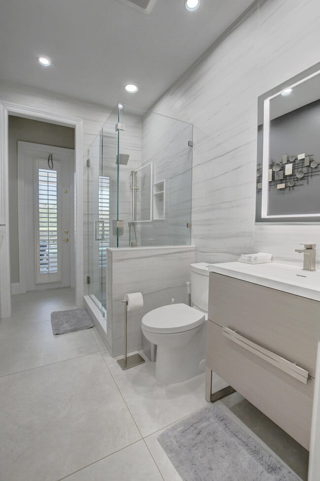 Building Photo - 19211 N Creekshore Ct