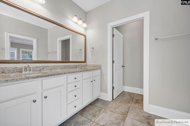 Building Photo - 320 Berlandier Ln