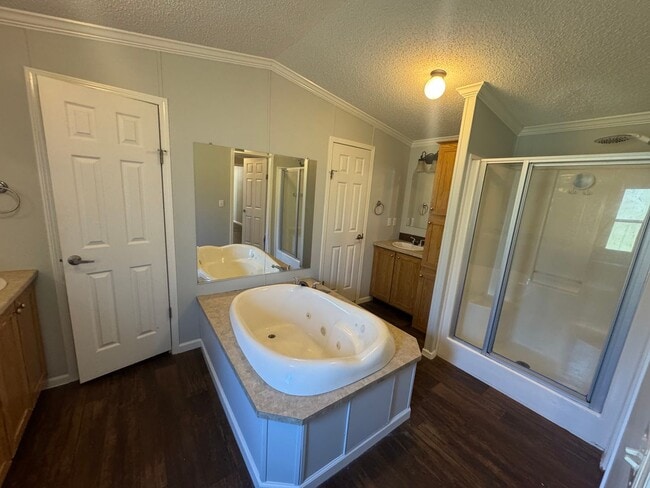 Building Photo - Beautiful 3 Bedroom home in Stonewall