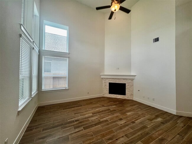 Building Photo - 1207 Watermont Dr