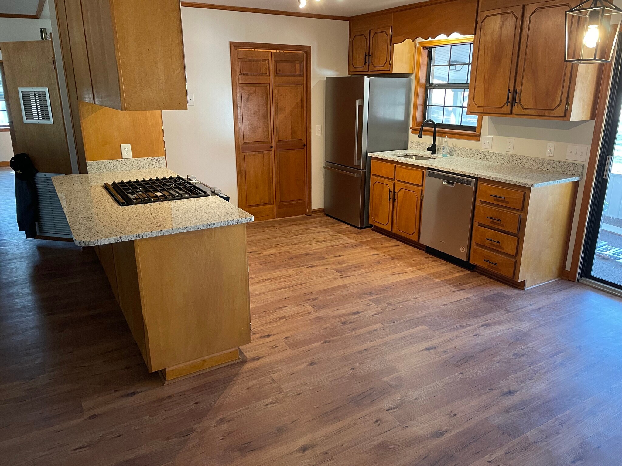 Building Photo - 430 Co Rd 445