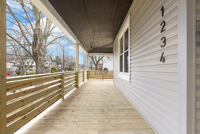 Building Photo - 1234 Ridge Ave