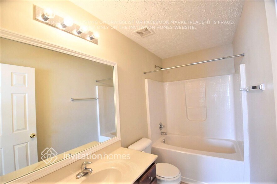 Building Photo - 121 Nacoochee Way