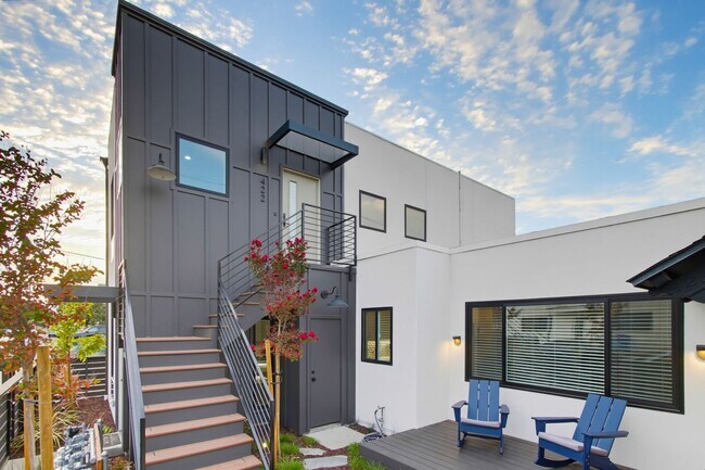 Building Photo - 426-426 Arbor Dr