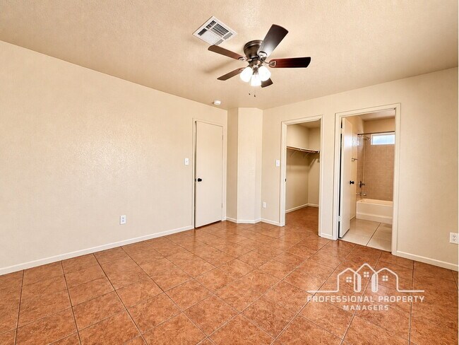 Building Photo - “Cozy 3-Bedroom, 2-Bathroom Home in Desert Oasis”