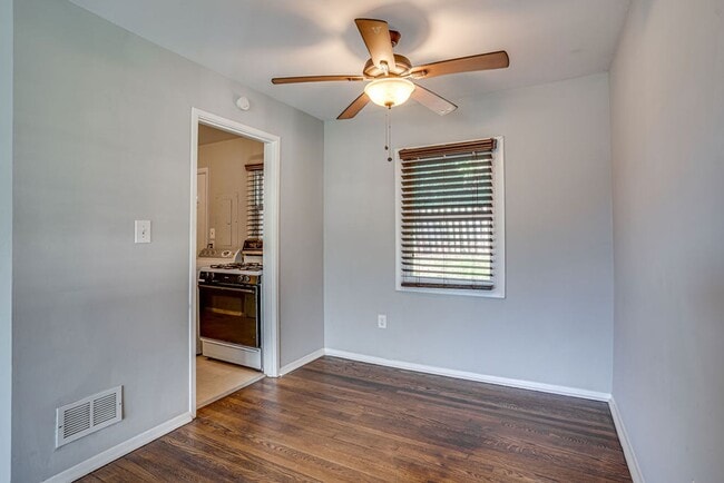 Building Photo - Location, Location, Location! Charming 3 b...