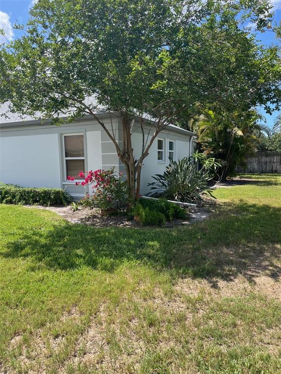 Building Photo - 8372 Candlewood Rd