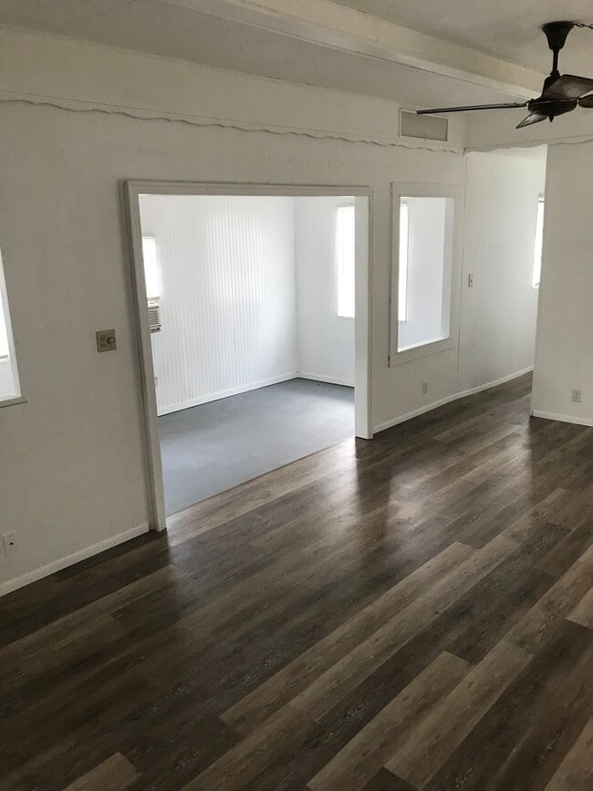 Building Photo - 55+ Community Move in Special Half off fir...
