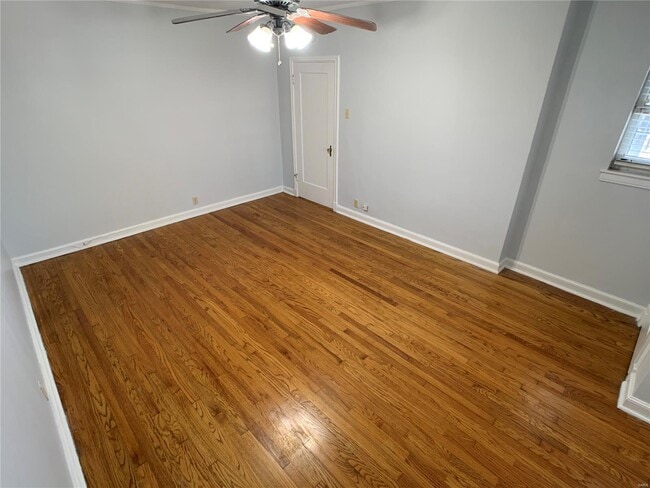 Building Photo - 8008 Orlando Dr