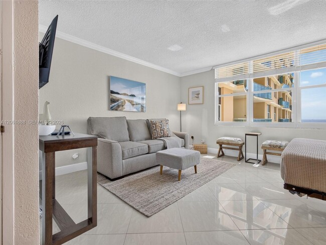 Building Photo - 2501 S Ocean Dr