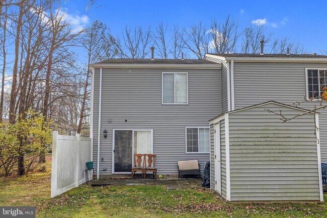 Building Photo - 89 Doe Ct