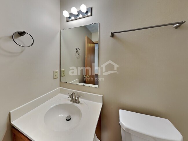 Building Photo - 7523 Canal Highlands Blvd