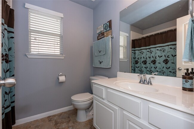 Building Photo - 10706 Plum Dale Way