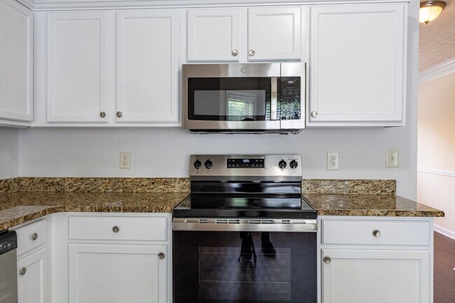 Building Photo - 2432 Pendergrass Ln