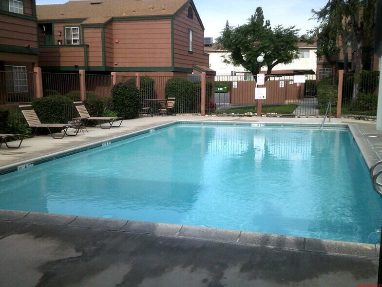 Building Photo - Stonegate