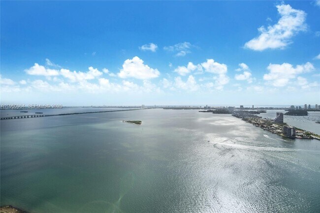 Building Photo - 488 NE 18th St