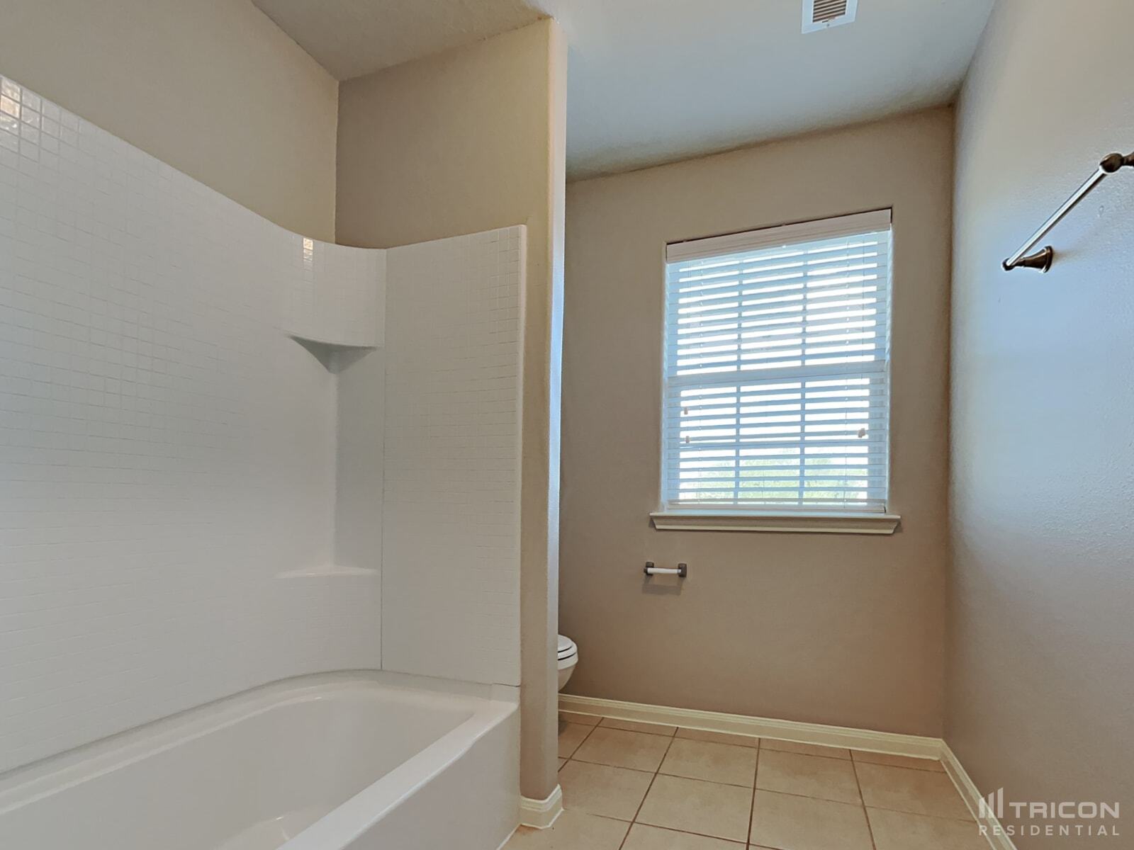 Building Photo - 30906 Sweetwater Cir