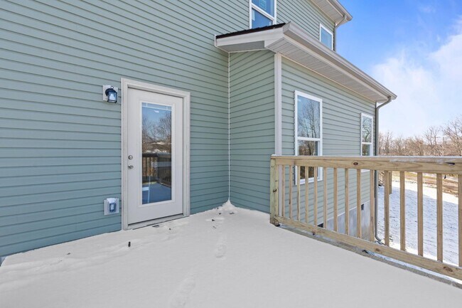 Building Photo - 116 Lambert Fld