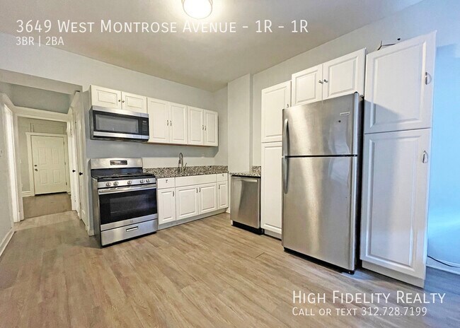 Building Photo - 3649 W Montrose Ave