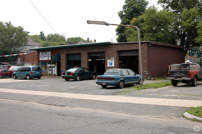 Building Photo - Berkshiretown Apartments