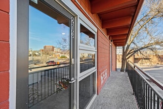 Building Photo - 415 S Weber St