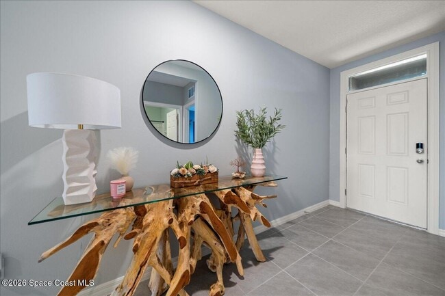 Building Photo - 926 Trinity St