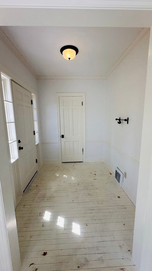 Building Photo - 124 W Crystal Lake Ave