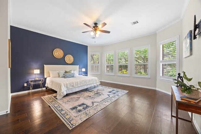 Building Photo - 1303 Quiet Creek Dr