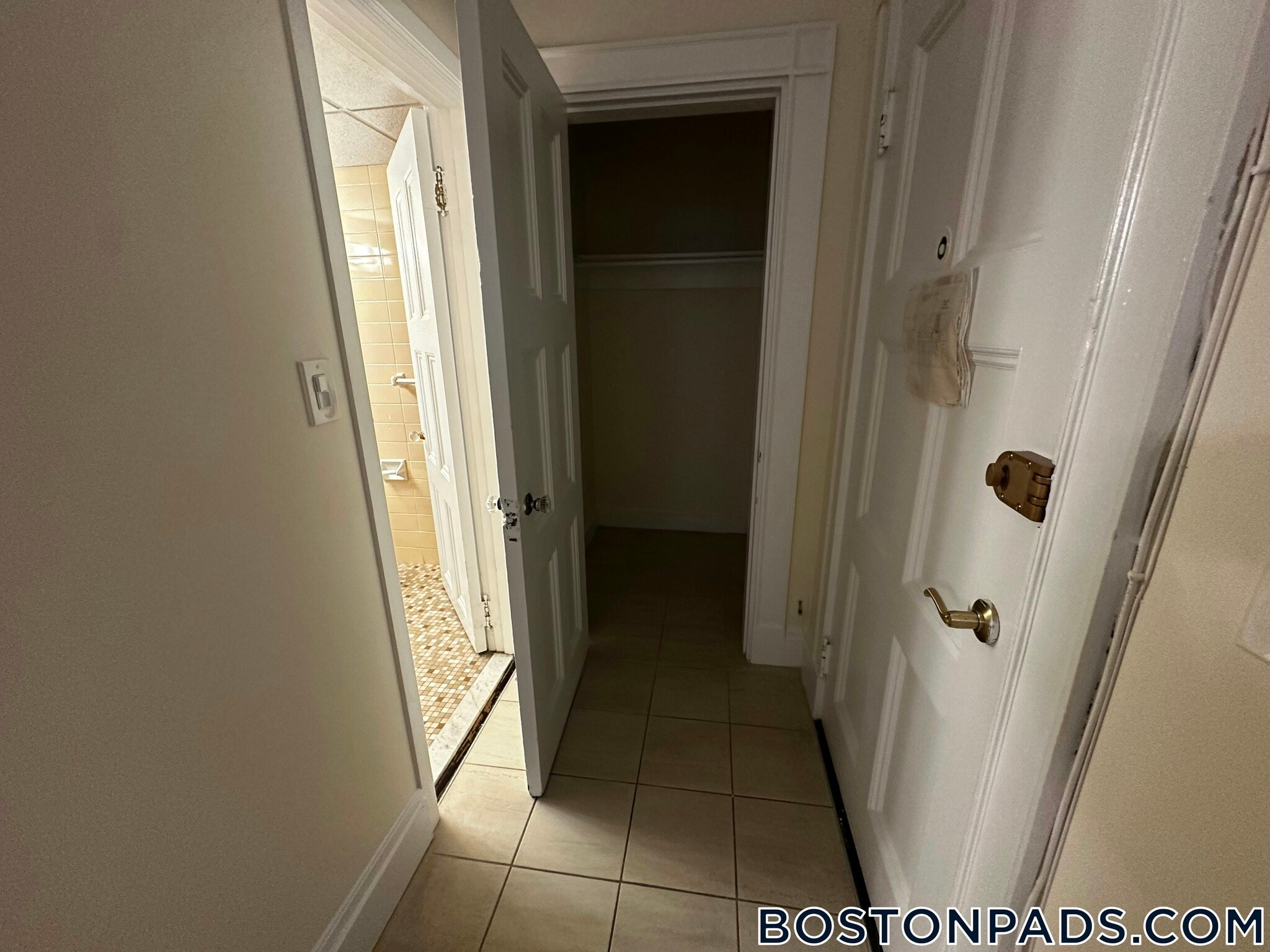 Building Photo - 62 Boylston St