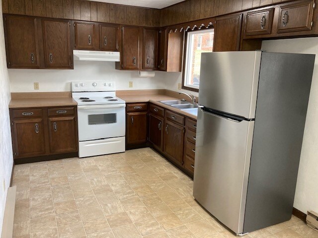 Kitchen - 5210 Walnut Valley Dr