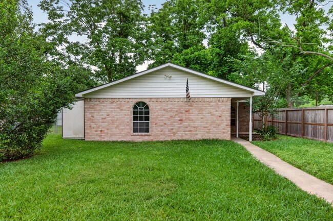 Building Photo - 418 Texas St