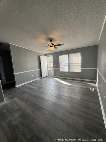 Building Photo - 122 Oak St