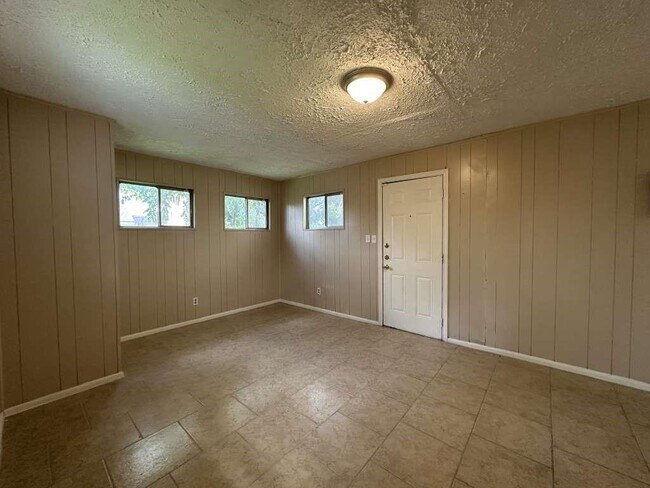 Building Photo - 5424 San Juan St
