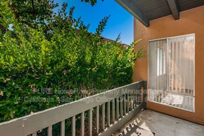 Building Photo - 17087 W Bernardo Dr