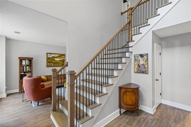 Building Photo - 135 Sable Pointe Dr