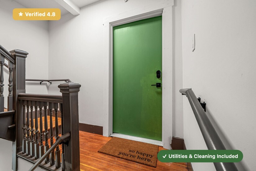 Building Photo - New RoostUp Furnished Private Bedroom in Somerville, Boston!