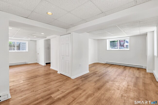 Building Photo - 41 Frisbie St